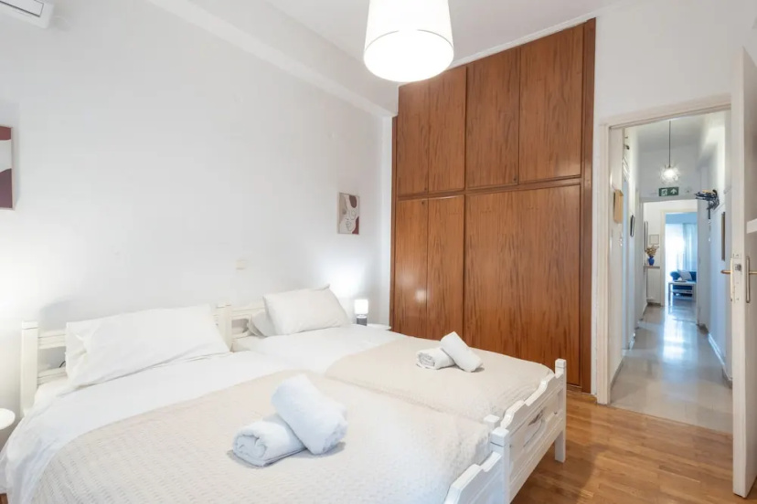 Comfort Apartment With 2 Bedrooms — отель в Афины, Греция