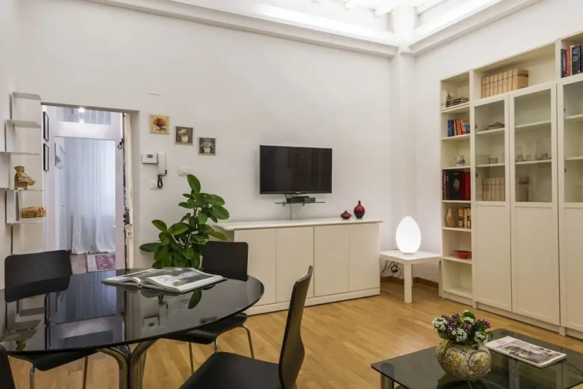 Santo Spirito Apartment — забронировать отель в Флоренции