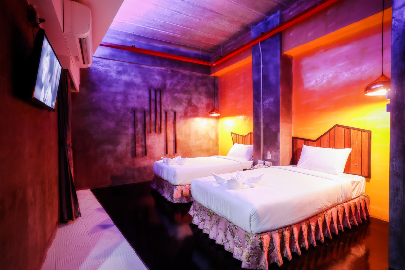PS EXTRA HOTEL
