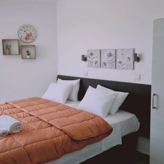 Цены на 100 AN - Napa Living 36 в Айя-Напа