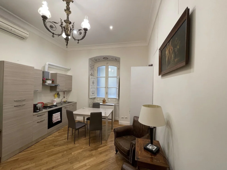 Casa Claudia Giulio Cesare — забронировать отель в Риме