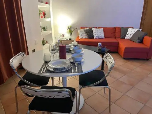 Цены на Magicstay - flat 70m² 1 bedroom 1 bathroom - naples в Неаполе