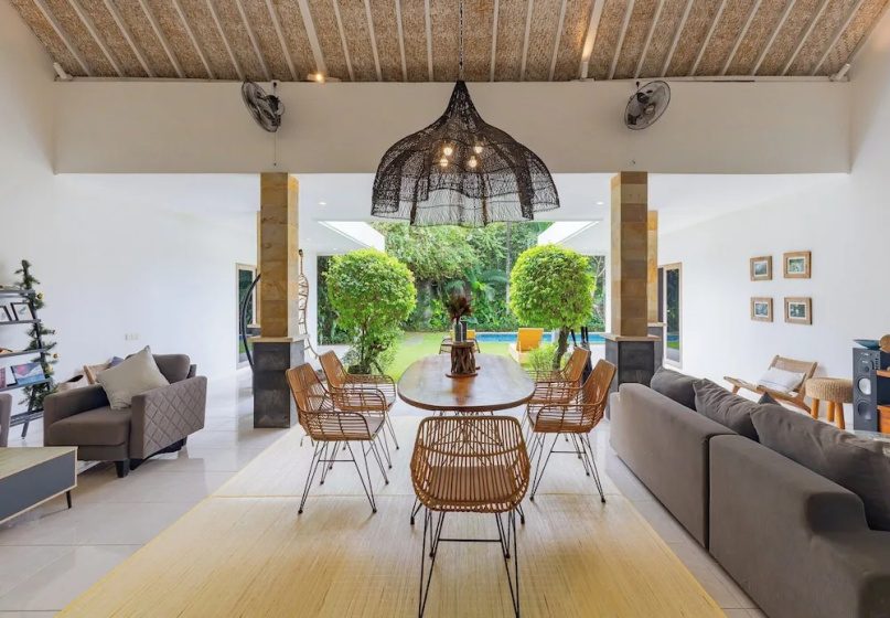 Cezanne Villa by Betterplace — комфортный отель в Кута