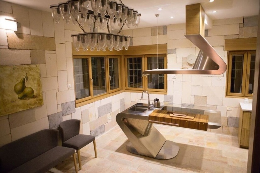 Luxurious Penthouse — отель с удобствами в Иерусалим