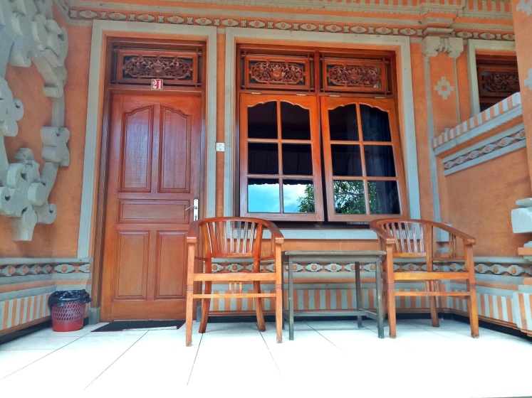 Taman Mekar Beach Inn 2 — забронировать отель в Кута