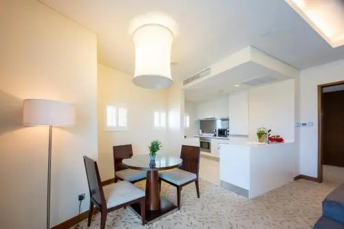 The Address Dubai Mall By The S Holiday Homes — отель с удобствами в Дубае