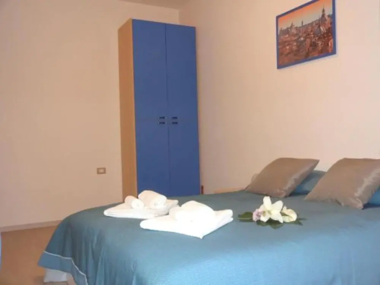 Romulea Guest House — забронировать отель в Риме
