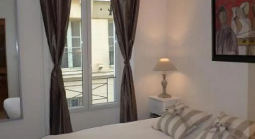 Apart of Paris - Le Marais - Rue de Picardie — комфортный отель в Париже