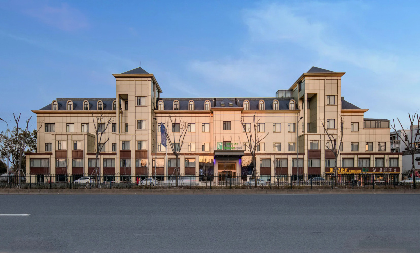 Holiday Inn Express Shanghai Jiading New City by IHG 3 — отель в Шанхае, Китай
