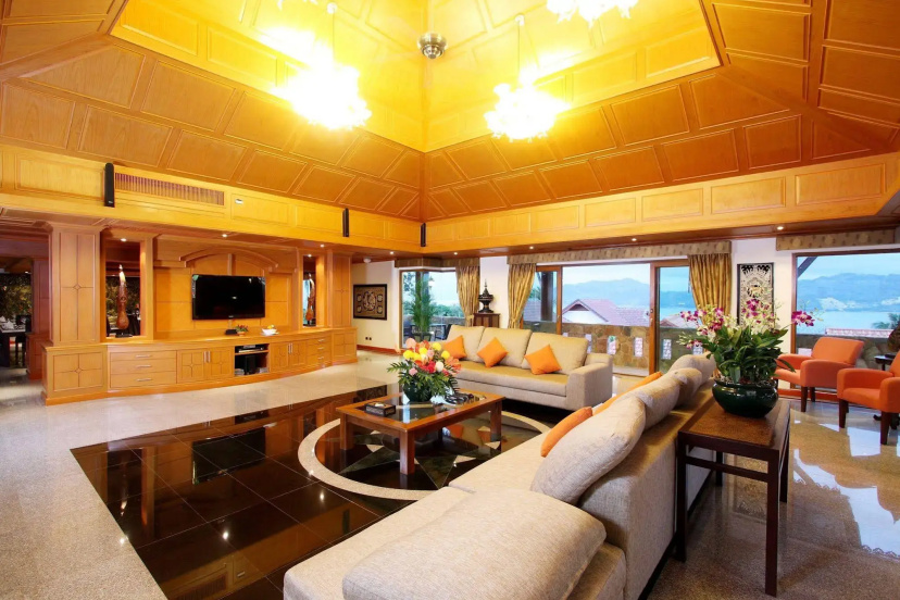 Reuan Thai Villa 5 — отель в Патонг, Таиланд