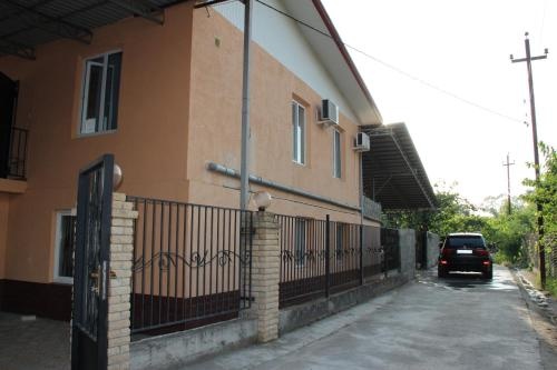 Guest House u Adama 3 — отель в Цандрыпш, Абхазия