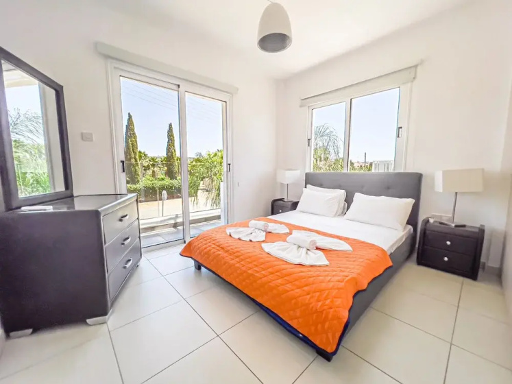 Nissini Villa 5 in Ayia Napa — комфортный отель в Айя-Напа