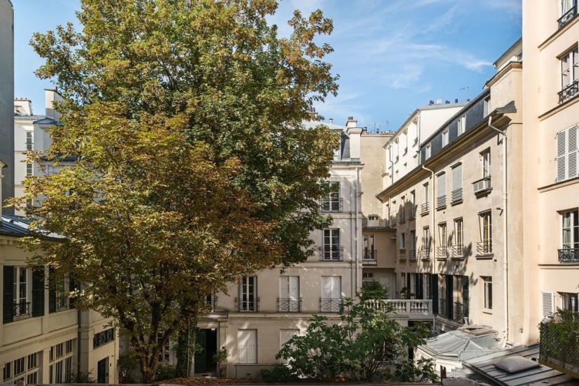 Rue Honore Chevalier - Two Bedroom Apartment — отель с удобствами в Париже