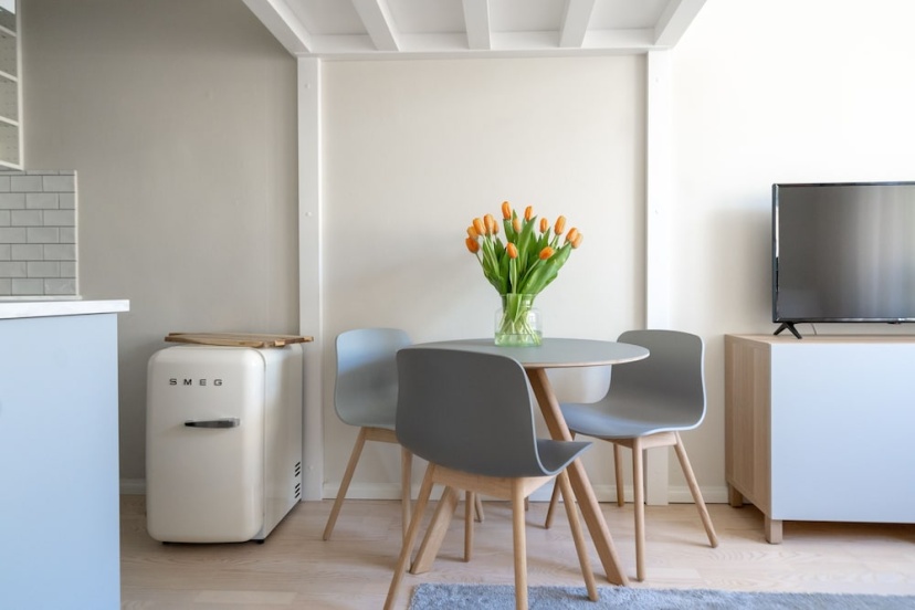 Beautiful cozy studio in Kamppi — отель с удобствами в Хельсинки