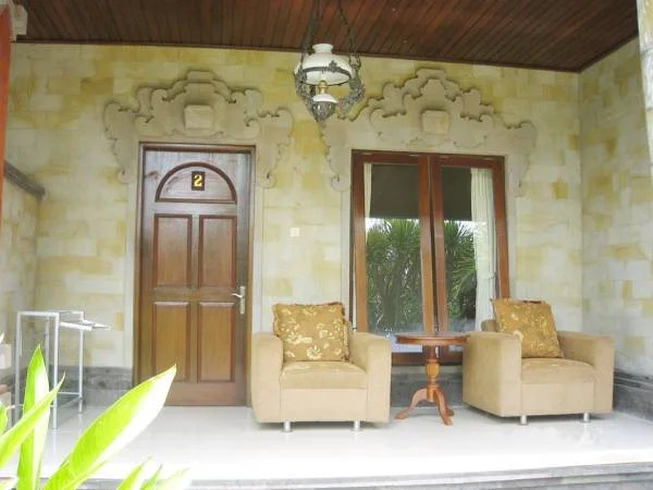 Stana Puri Anom Guest House — забронировать отель в Денпасар