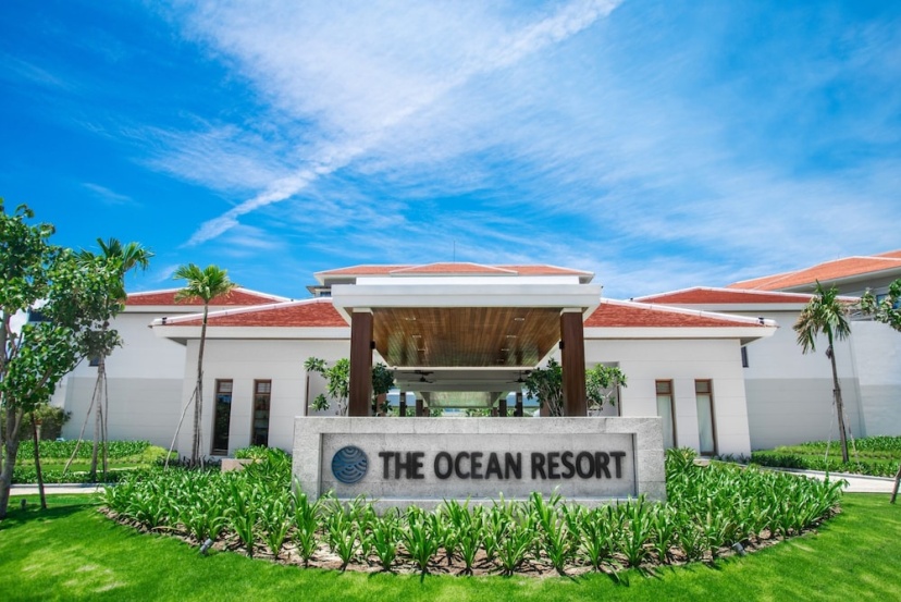 Danang Ocean Beach Villa — отель с удобным расположением в Дананге