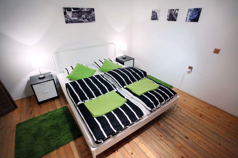 Цены на Dfive Apartments - Colorful в Будапеште