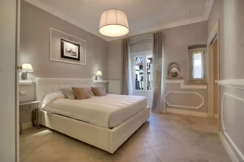 Art Apartment Giotto Suite — отель с удобствами в Флоренции
