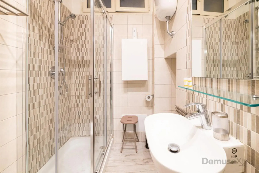 Villari Guest House By DomusExtra — забронировать отель в Неаполе