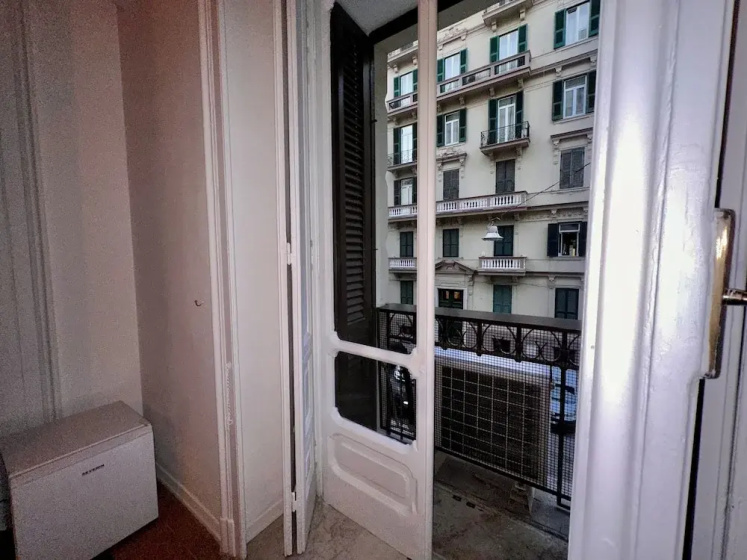 Mammina Home Napoli - Santa Lucia — отель с удобствами в Неаполе