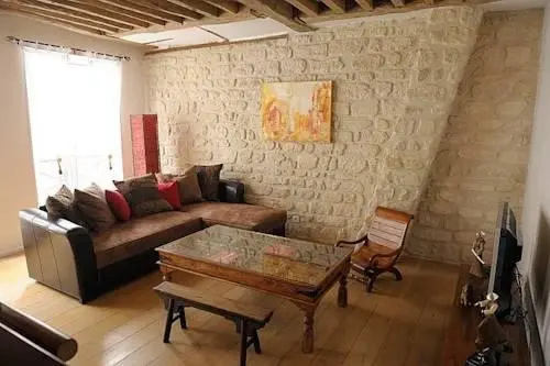 Typical Apartment - Paris City Centre — отель с удобствами в Париже
