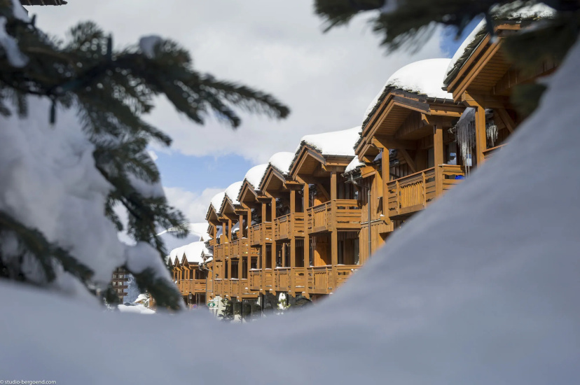 Сравните цены на Residence Pierre & Vacances Premium Les Chalets du Forum в Куршевеле