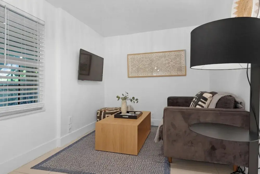 7BD Downtown Oasis Pool — комфортный отель в Майами