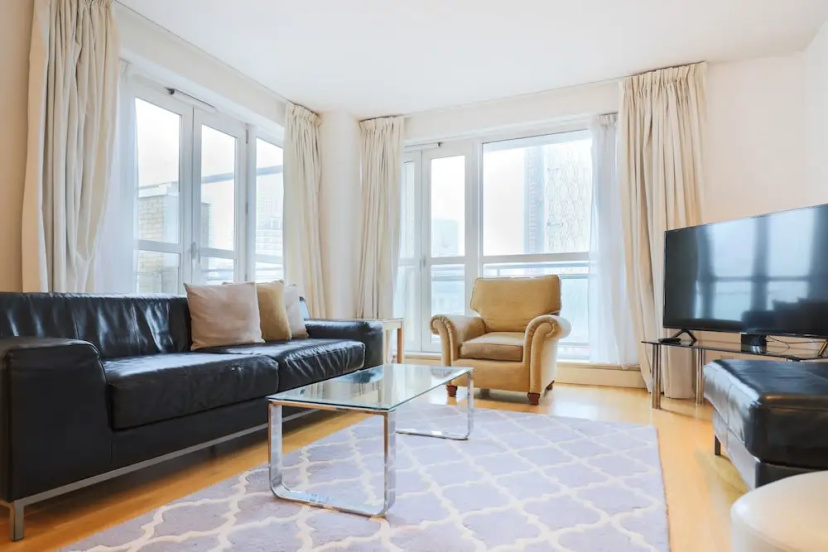 Apartment With Stunning Views of Canary Wharf — отель в Лондоне, Соединенное Королевство