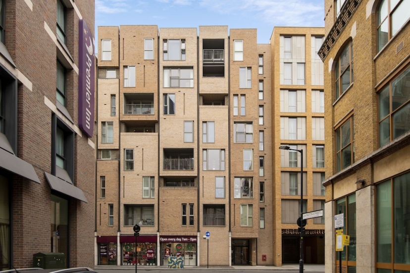 Charming 1-bed Apartment in Great Suffolk Street — комфортный отель в Лондоне