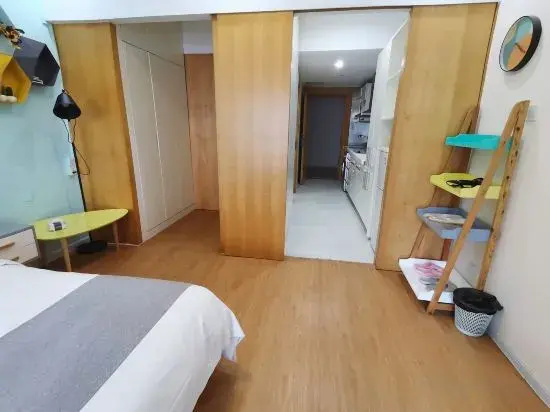 Huanxi House Apartment (Guangzhou Zhujiang New Town) — отель с удобным расположением в Гуанчжоу