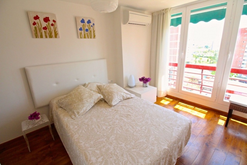 Apartamento las Olas — забронировать отель в Аликанте