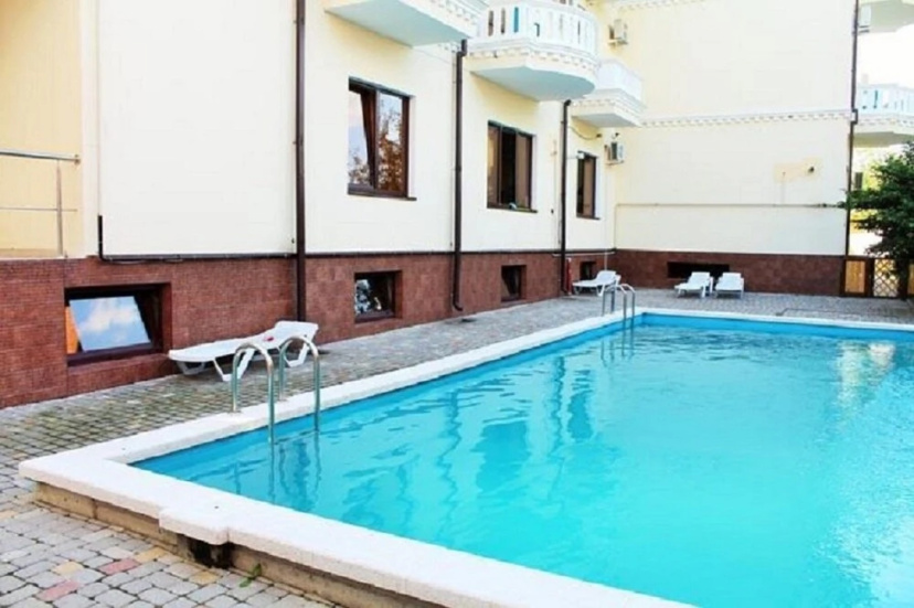 Guest House Viktoria — отель с удобным расположением в Геленджике