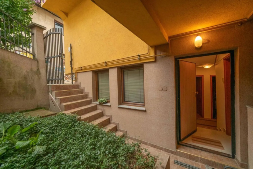 Apartman Yellow House — отзывы гостей и цены