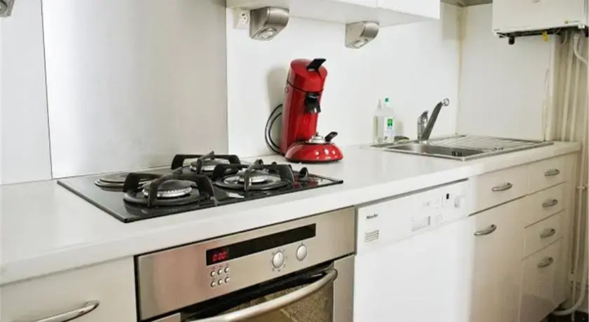 Notre Dame - Seine River Banks Apartment — отель в Париже, Франция