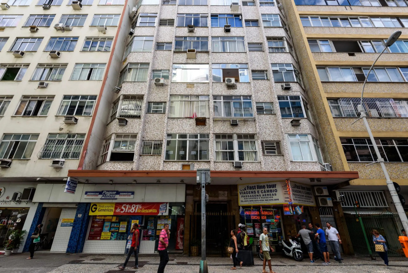 Copacabana 150m from the beach | PJ204 Z4 — отель с удобствами в Рио