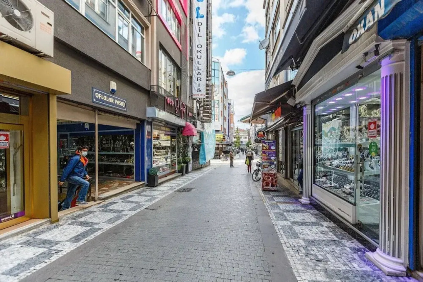 Charming Kadıköy Apartment With City Views — комфортный отель в Стамбуле