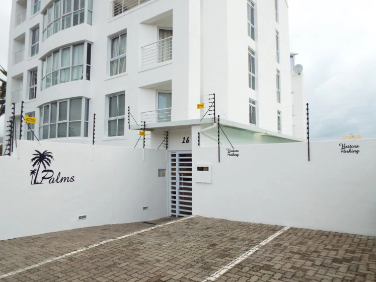 Lovely 2 bedroom self-catering apartment located 1 min from the beach — отель в Кейптауне, Южноафриканская Республика