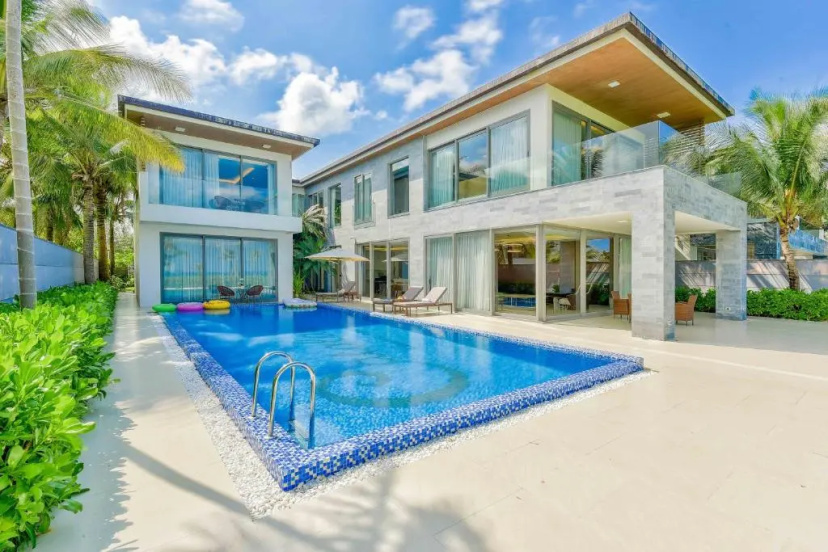 Luxury Pool Villa Close To The Private Beach — отель в Дананге, Вьетнам