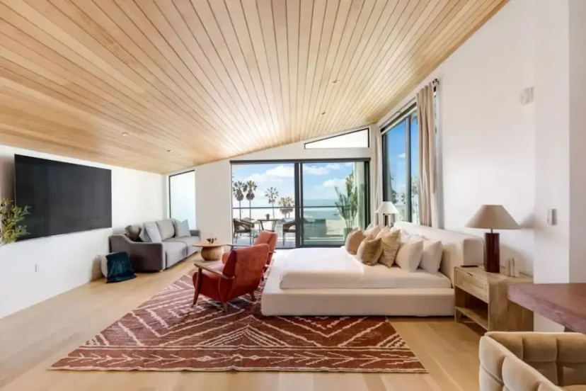 The Santa Monica Sunset - Beachfront Luxury 2 — отель в Лос-Анджелесе, Соединенные Штаты Америки