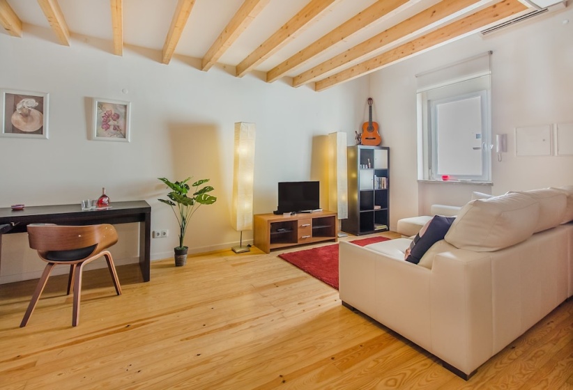 Graça Cozy Duplex — забронировать отель в Лиссабоне