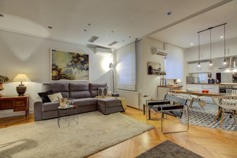 Urban District - Central Gran Via Apartments — комфортный отель в Мадриде