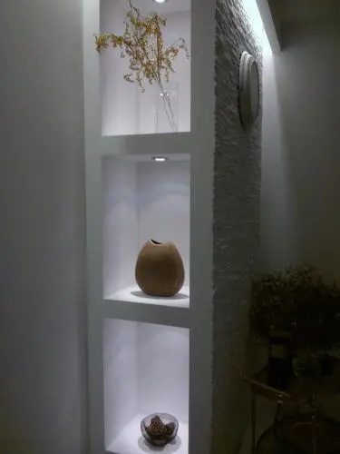 Luxury Apartment - Hoza 55 — отель с удобным расположением в Варшаве