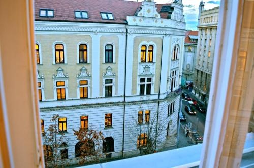 New Central Parliament Apartment — отель с удобствами в Будапеште