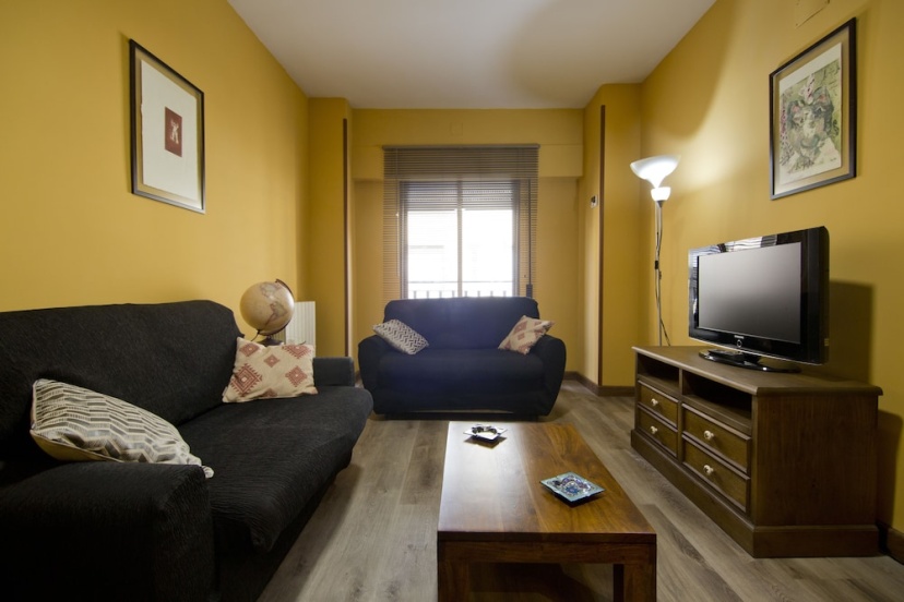 MLR Apartamentos Puerta de Toledo — отель с удобным расположением в Мадриде