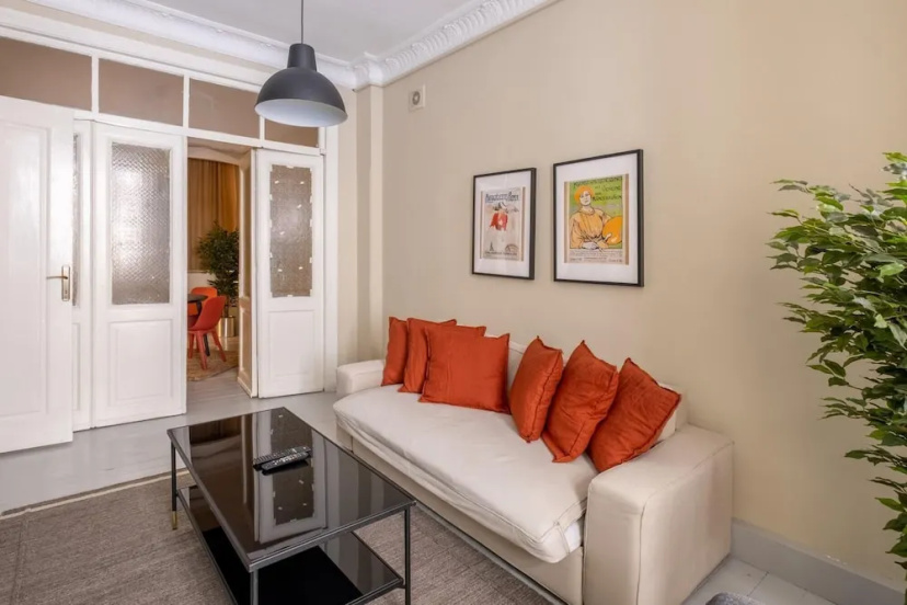 Modern Flat With Central Location in Beyoglu — забронировать отель в Стамбуле