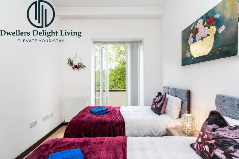 Dagenham - Dwellers Delight Living Ltd Services Accommodation - Greater London , 2 Bed Apartment with free WiFi & secure parking — отель с удобствами в Лондоне