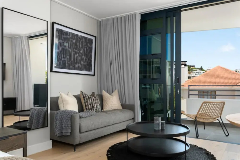 Modern Studio w Views in Cape Town Bantry Condo — отель с удобным расположением в Кейптауне