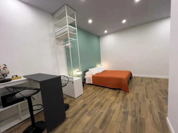 Цены на Aura apartments в Неаполе