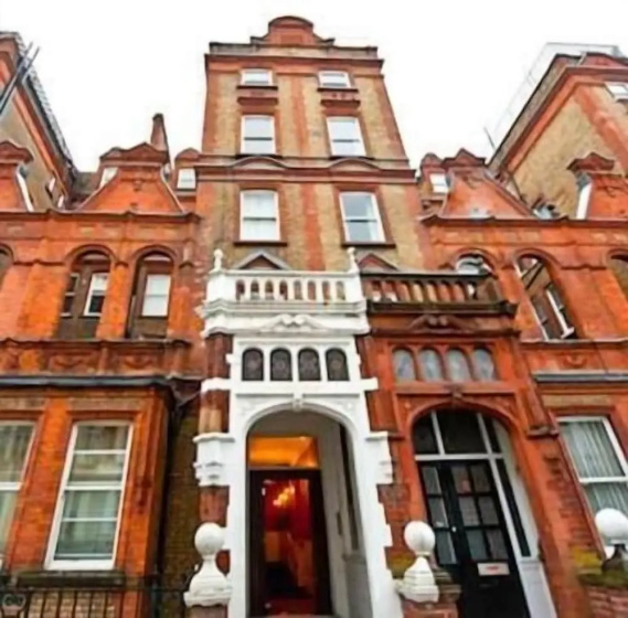 Цены на 46 Harrington Gardens в Лондоне