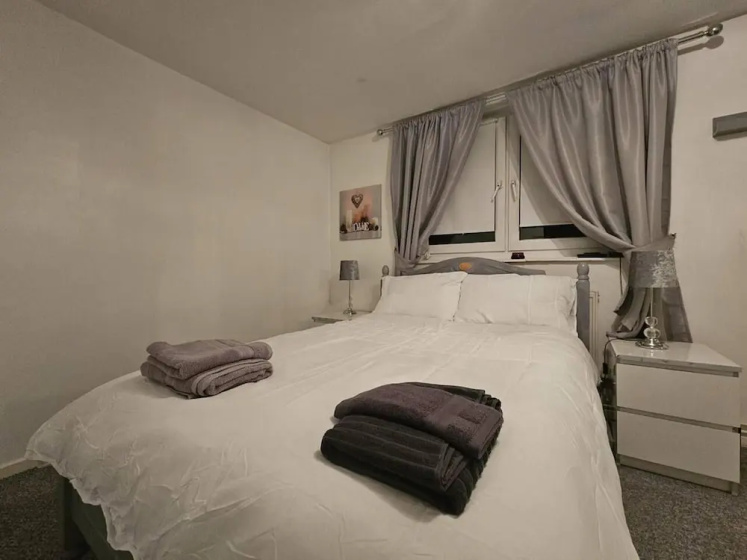 Stunning 1-bed Apartment in London — комфортный отель в Лондоне